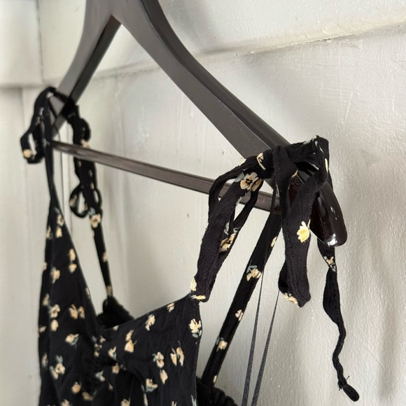 Floral Black Dress - Picture 4 of 6